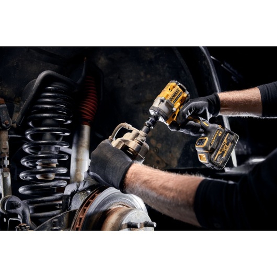 מפתח רטיטה בראשלס 3/8 18/20V דיוולט דגם DEWALT DCF923 (גוף בלבד)