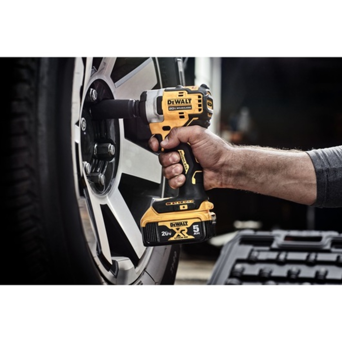 מפתח רטיטה בראשלס 1/2 18/20V דיוולט דגם DEWALT DCF911 (גוף בלבד)