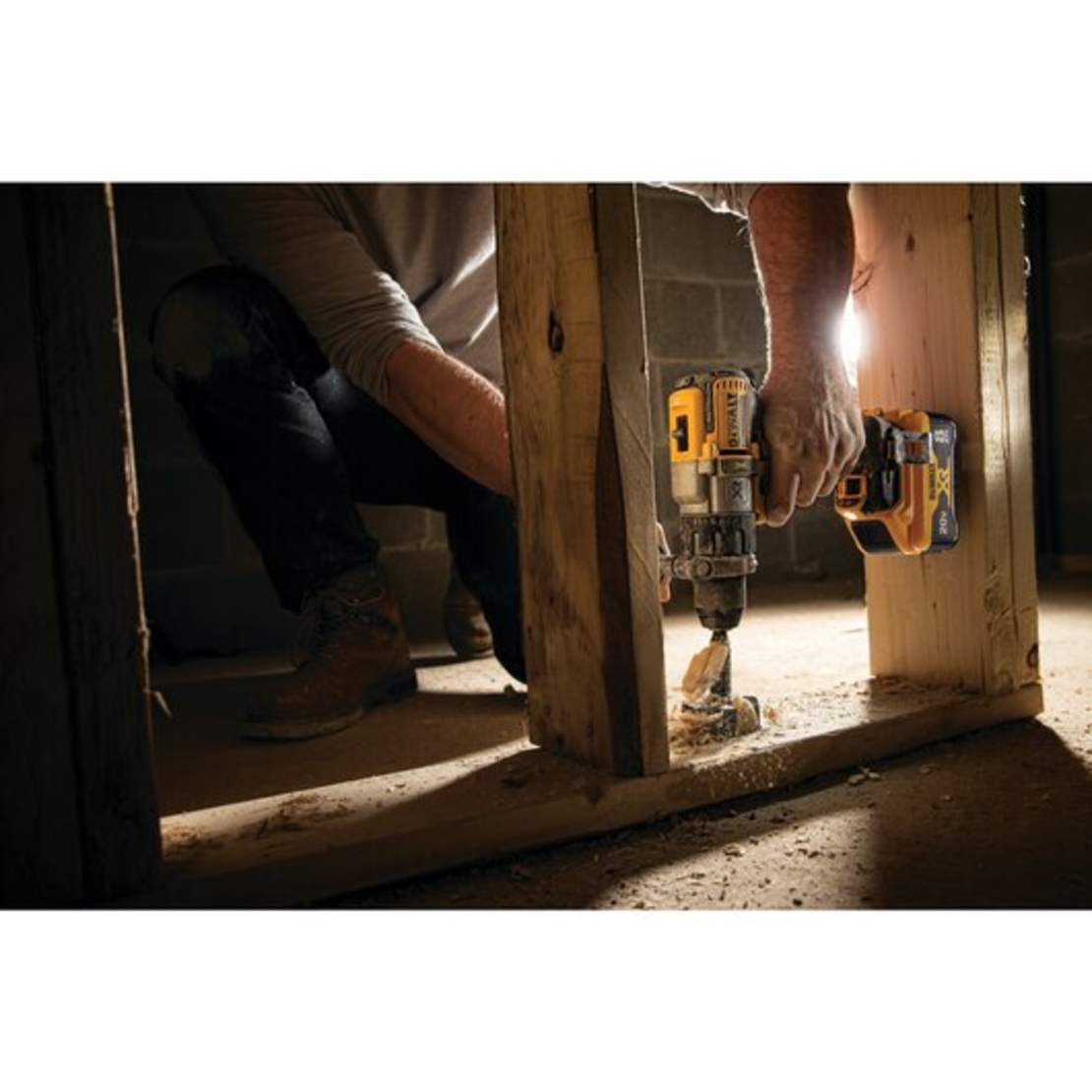 מברגה / מקדחה 18/20V דיוולט דגם DeWalt XR Power Detect DCD998 (גוף בלבד)