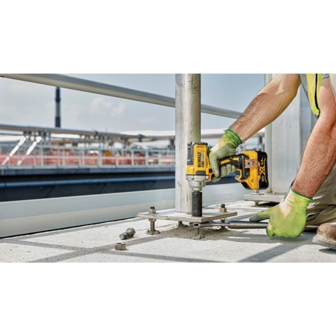 מפתח רטיטה 1/2 18/20V דיוולט דגם DEWALT WIFI XR DCF896 (גוף בלבד)