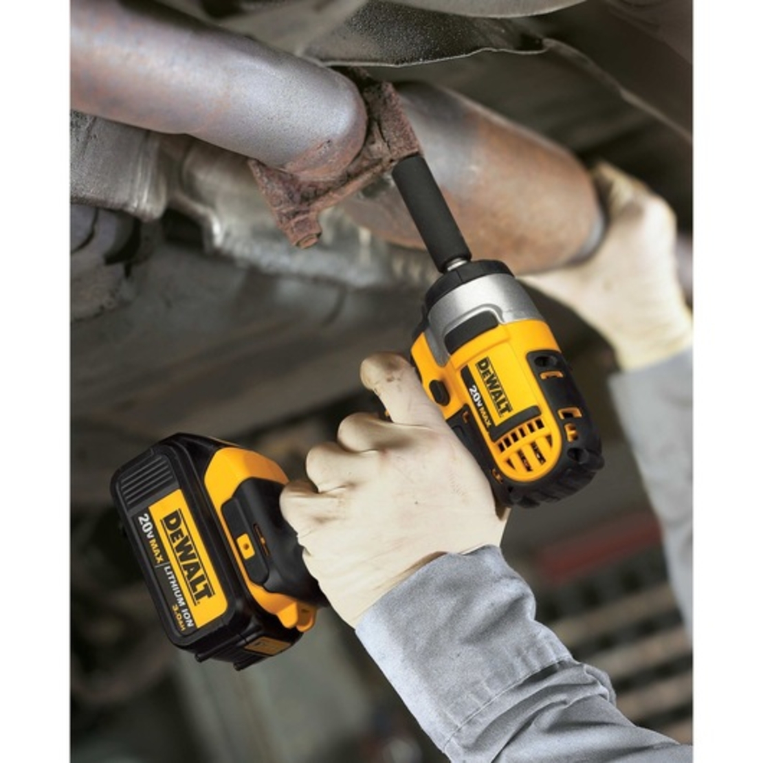 מפתח רטיטה 3/8 18/20V דיוולט דגם DEWALT DCF883 (גוף בלבד)