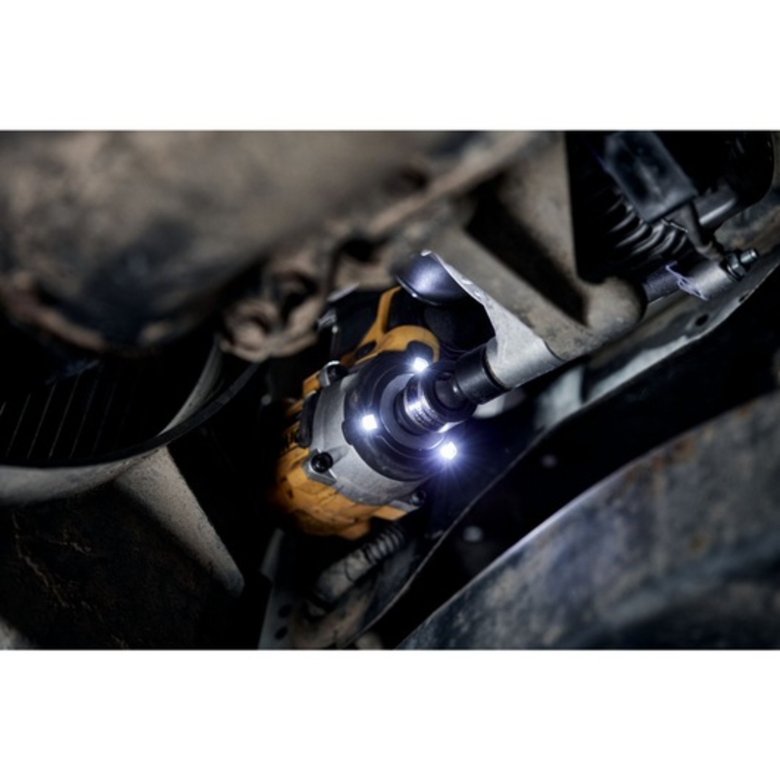 מפתח רטיטה בראשלס 3/8 18/20V דיוולט דגם DEWALT DCF923 (גוף בלבד)
