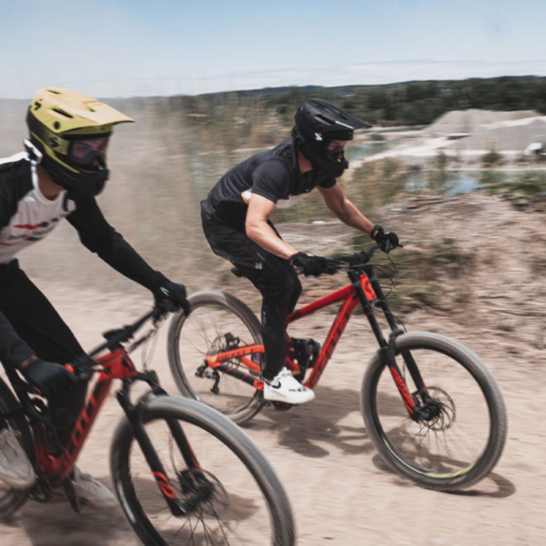 דיבורית בלוטוס לספורט אקסטרים Cardo Packtalk OutDoor