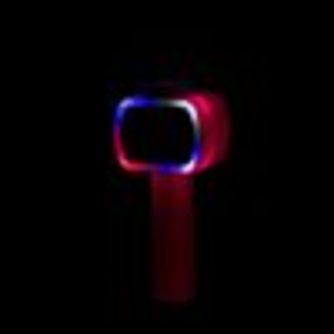 ميكروفون وردي