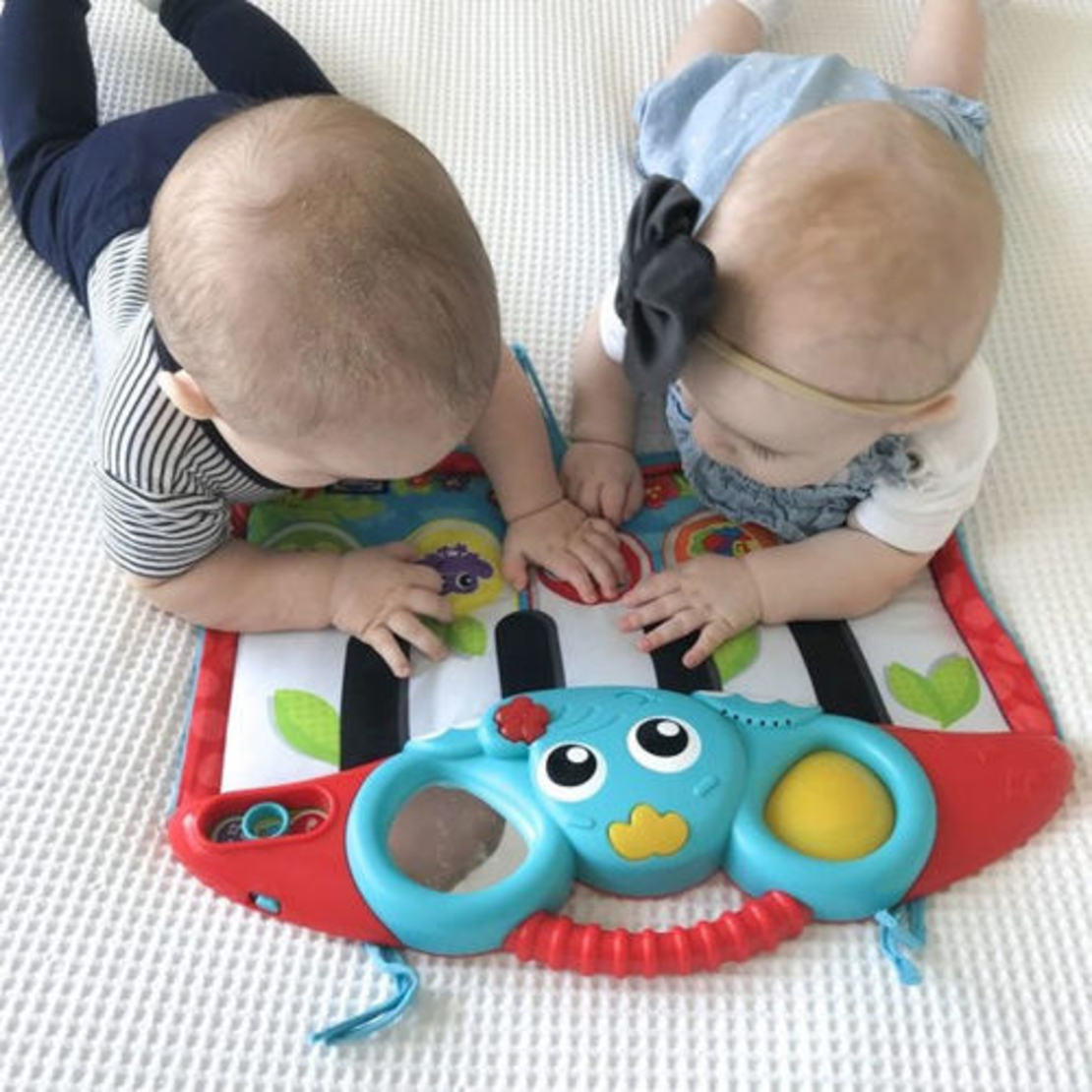 משטח מנגן+אורות ראש פיל Playgro -