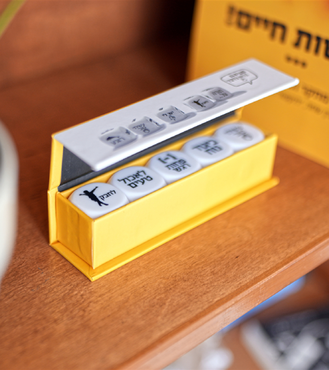 קוביות בואו נדבר