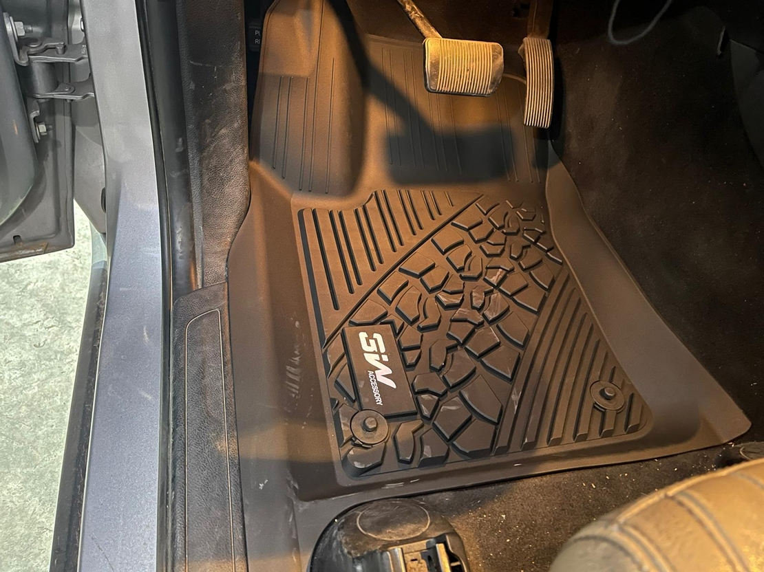 שטיחי 3w ל צרוקי JEEP מעל 2013+