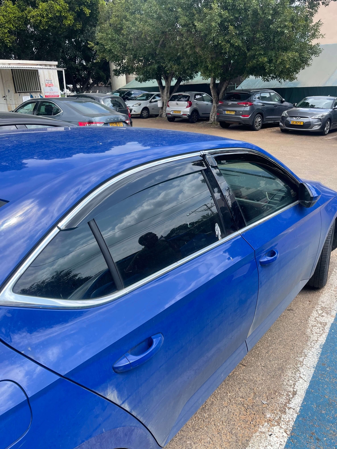 מגני רוח בהדבקה מבית Falcon ליונדאי סונטה 2019-2025 עם פס ניקל מקורי