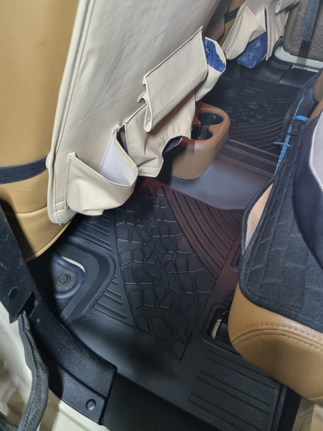 שטיחי 3w ל JKרנגלר JEEP בין השנים 2007-2019