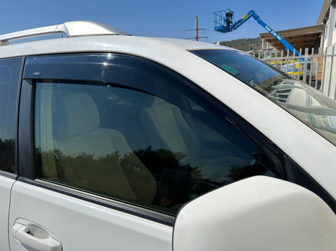 מגני רוח HIC טויוטה לנד קרוזר 2003-2009