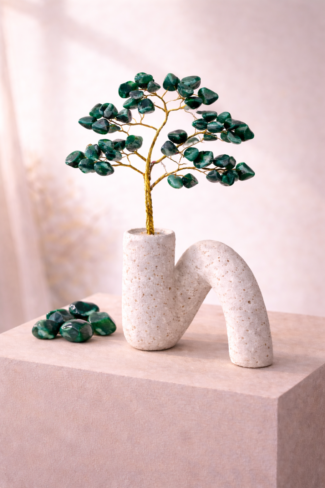 עץ קריסטלים דקורטיבי במבחר אבנים טבעיו