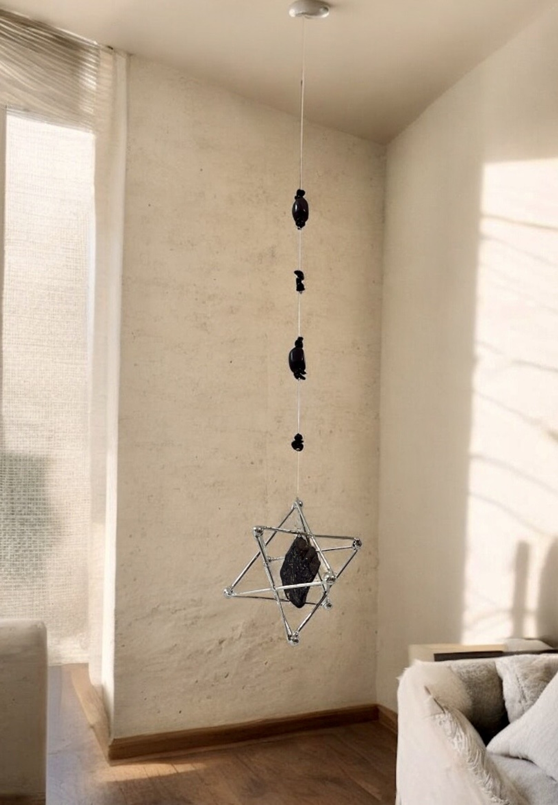 מרכבת אור – מרכבה עם טורמלין שחור להגנה והארק