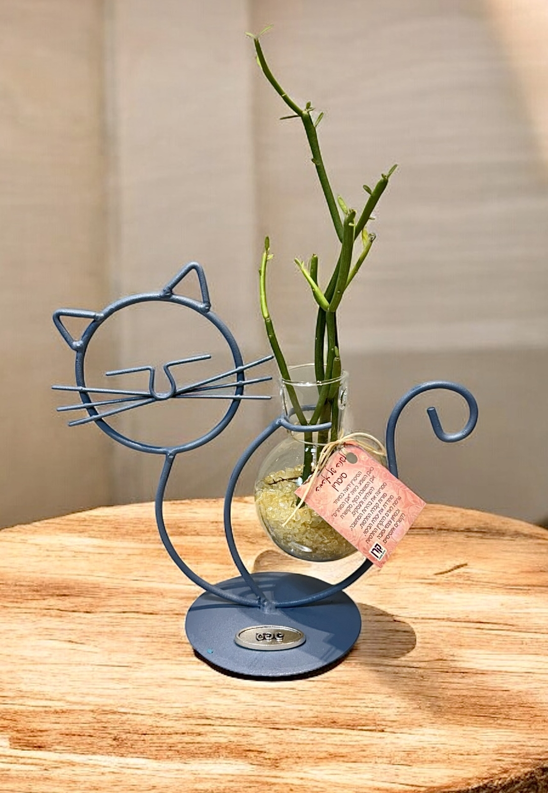 מעמד דקורטיבי חתול בשילוב אבני הקריסטל