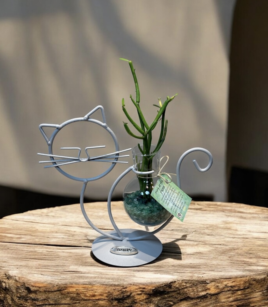 מעמד דקורטיבי חתול בשילוב אבני הקריסטל