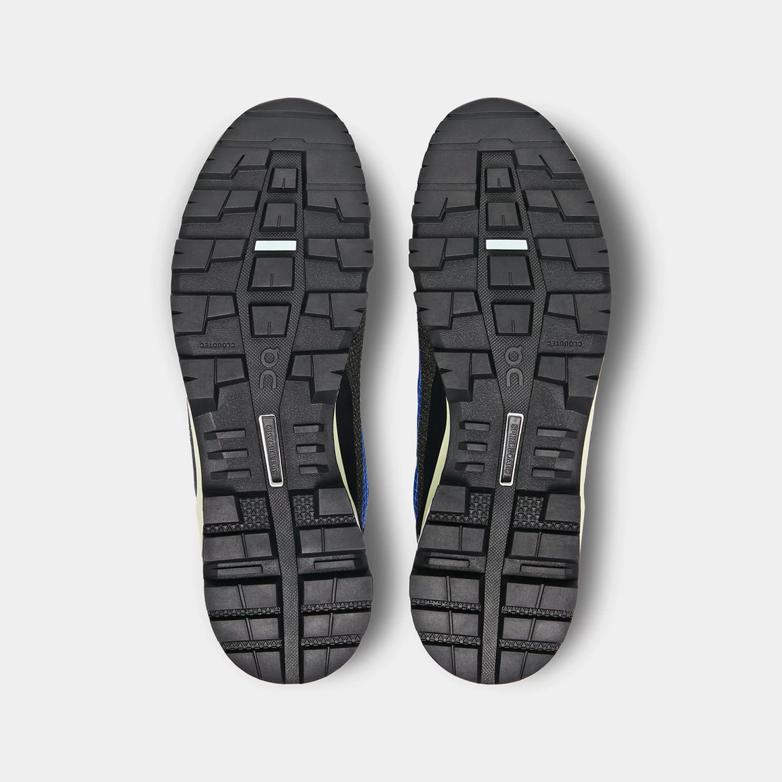 ON CLOUDALPINE WATERPROOF און קלאוד גברים כחול שחור