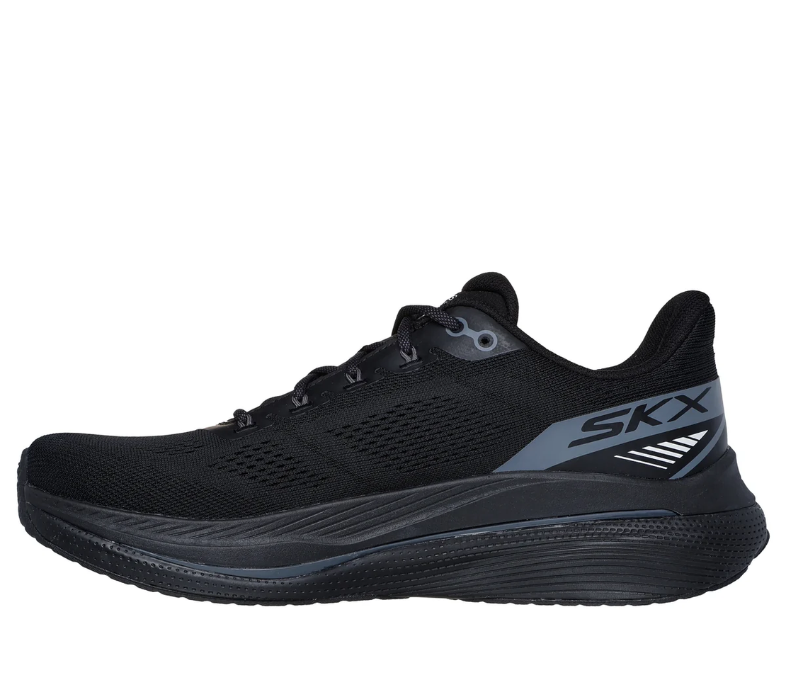 SKECHERS GOrun Max Cushioning - Propulsion סקצ'רס גברים שחור