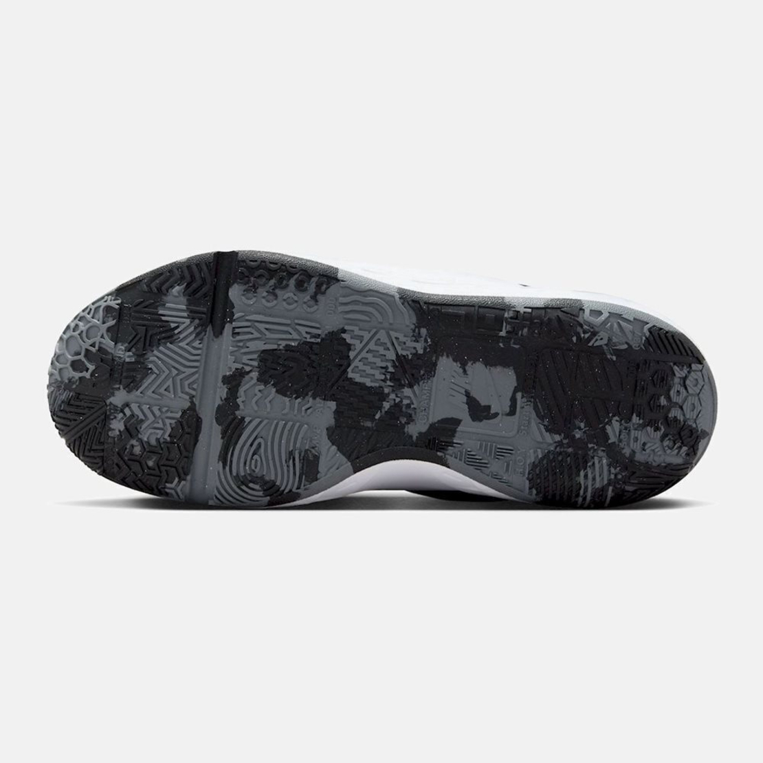 NIKE TEAM HUSTLE נייקי כדורסל נוער שחור לבן