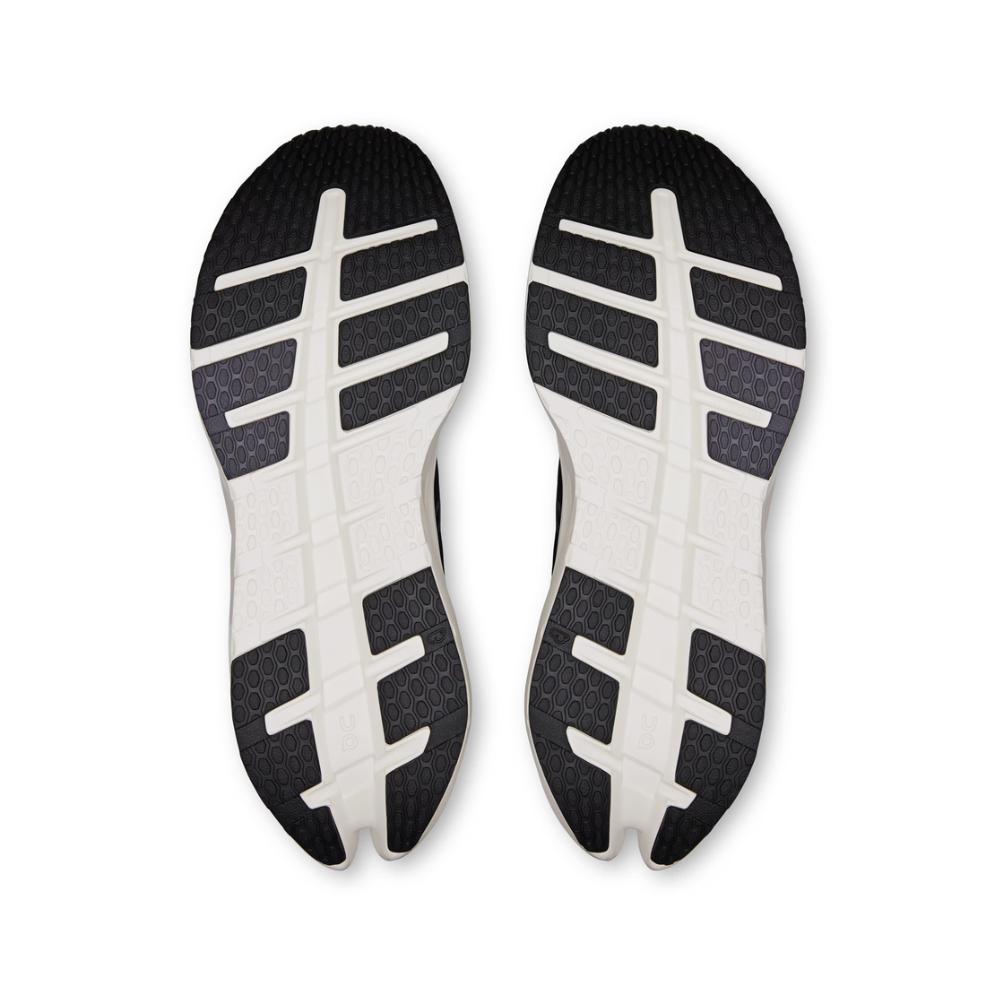 ON CLOUDRUNNER 3 און קלאוד גברים שחור לבן