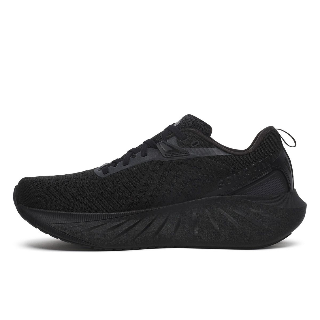 SAUCONY TRIUMPH 22  סאקוני גברים שחור