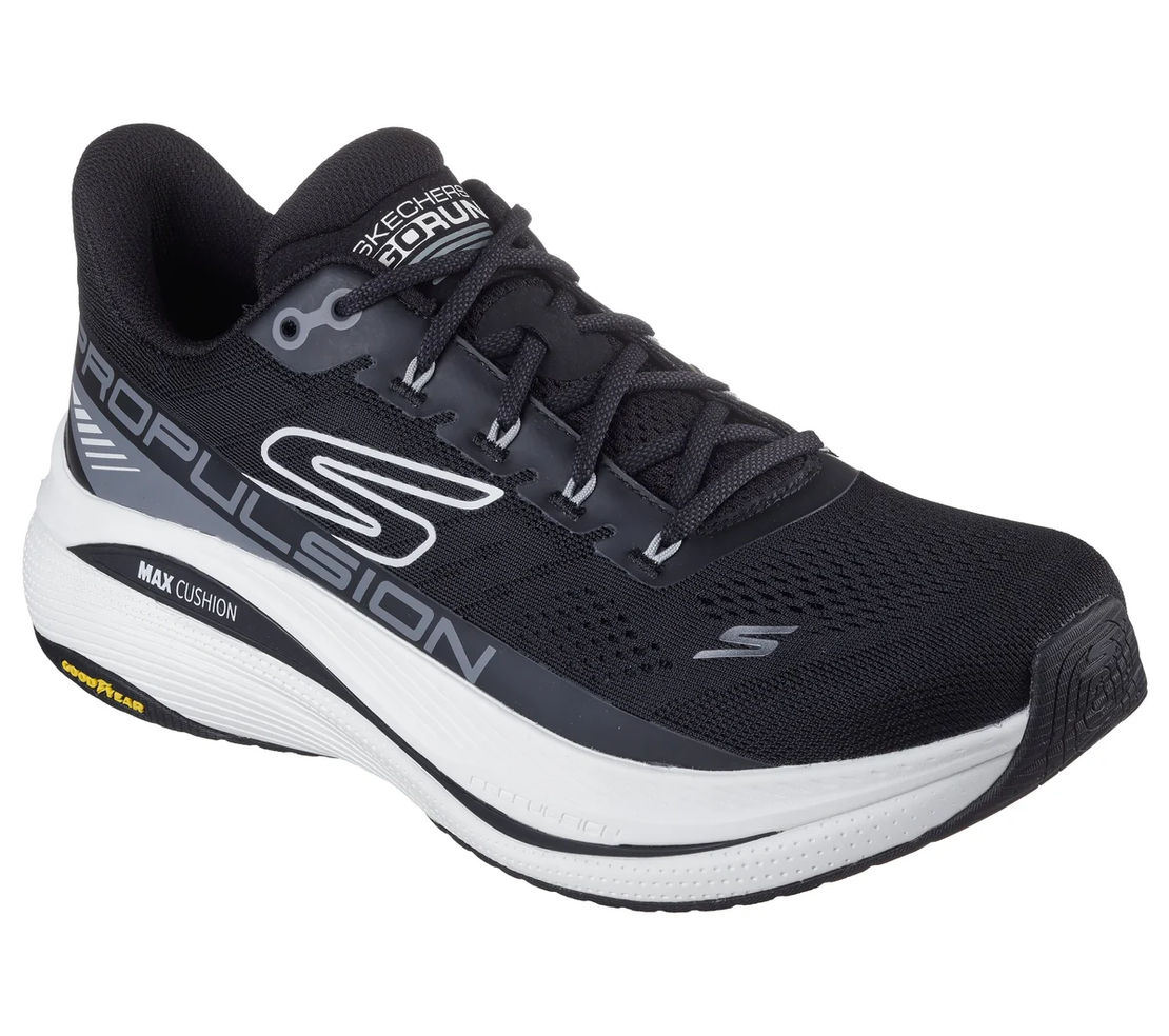SKECHERS GOrun Max Cushioning - Propulsion סקצ'רס גברים שחור לבן