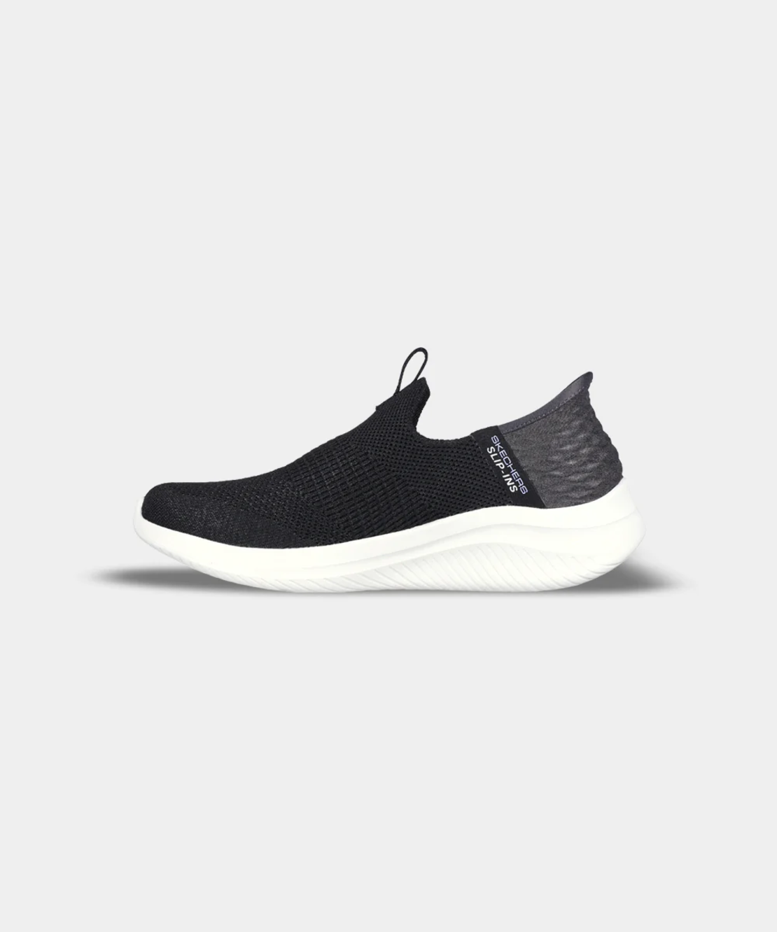 SKECHERS Slip in Ultra Flex 3.0 - Cozy Streak סקצ'רס נשים נעלי סליפ אין שחור לבן