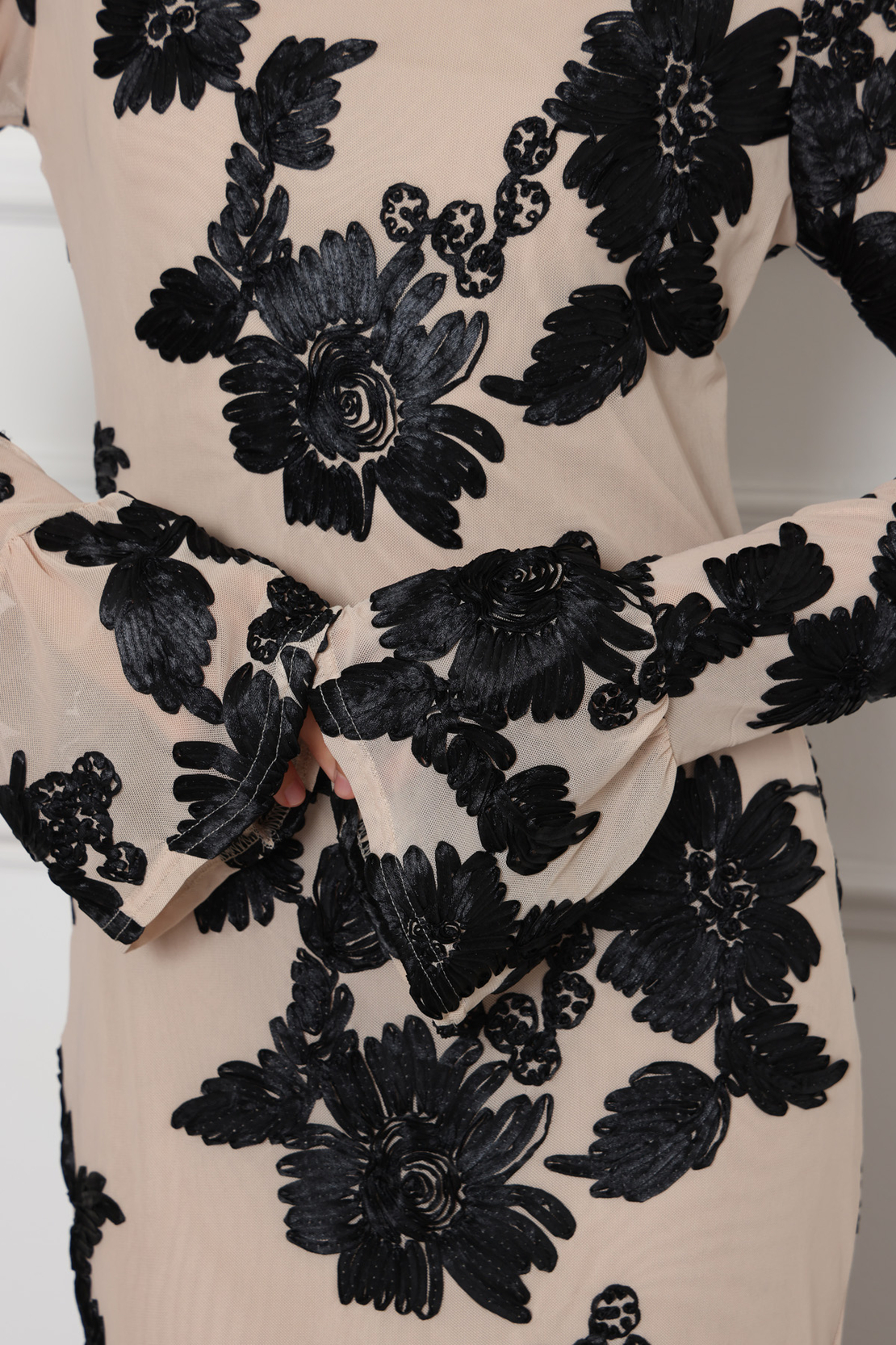 שמלת אדלינה