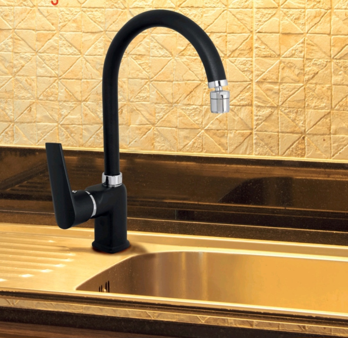 ברז מטבח שחור דגם Safir Black