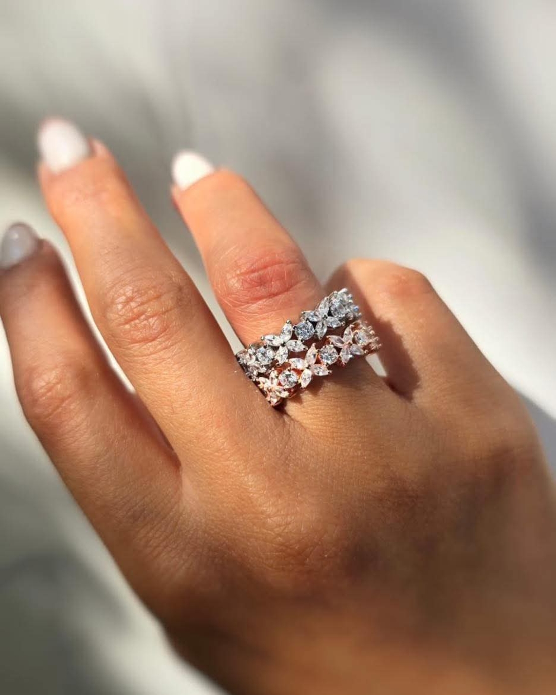 טבעת פרח משובצת - כסף 925