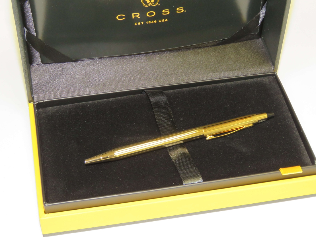עט יוקרתי CROSS בציפוי זהב 24 קראט
