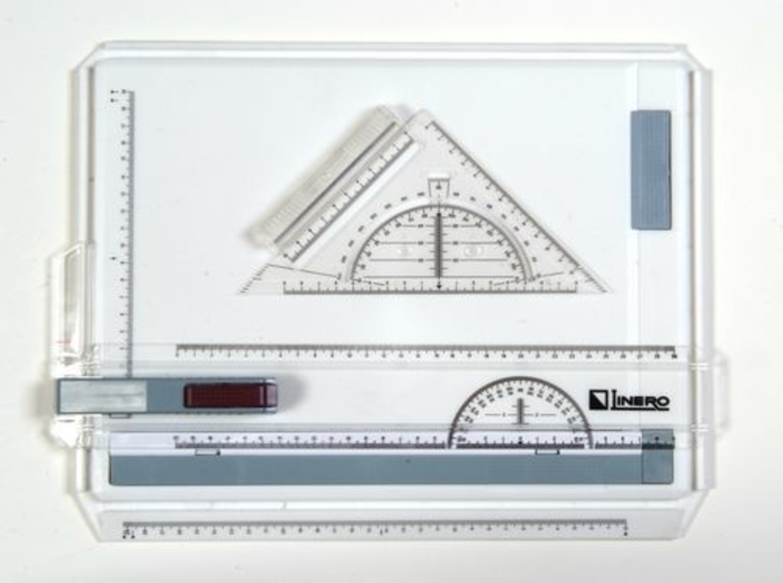 לוח שרטוט A4