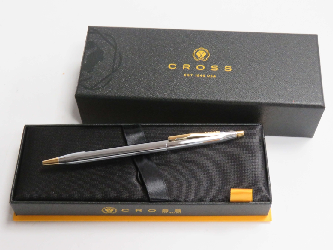 עט יוקרתי CROSS בצבע כסוף