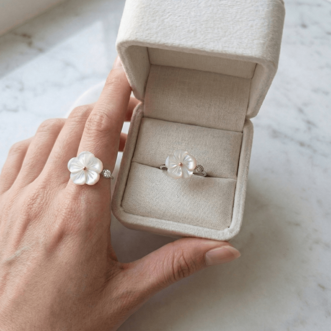 טבעת פרח פנינה