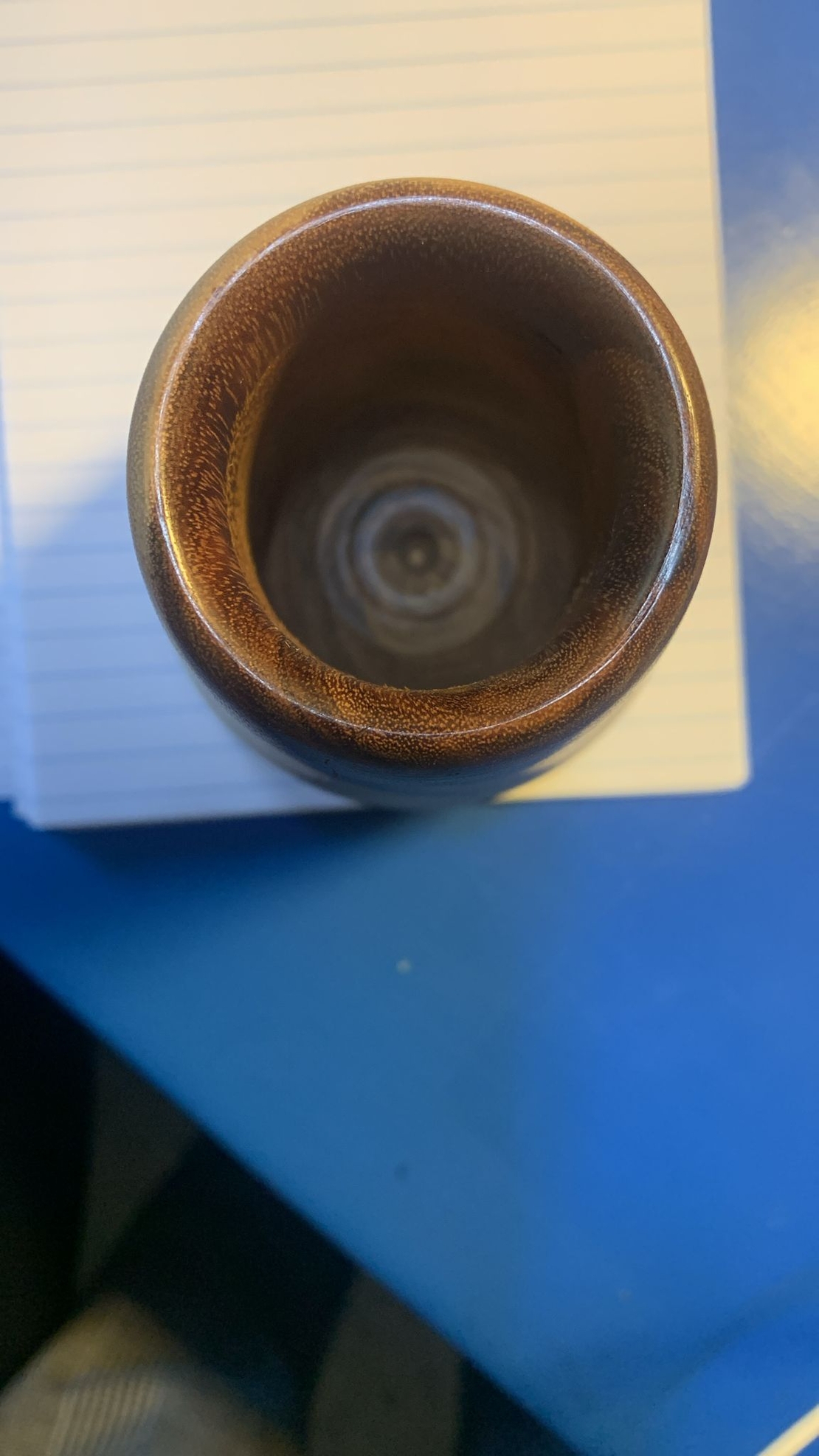 אגרטל עץ מעוצב חרוט מעץ שיטה בעבודת יד