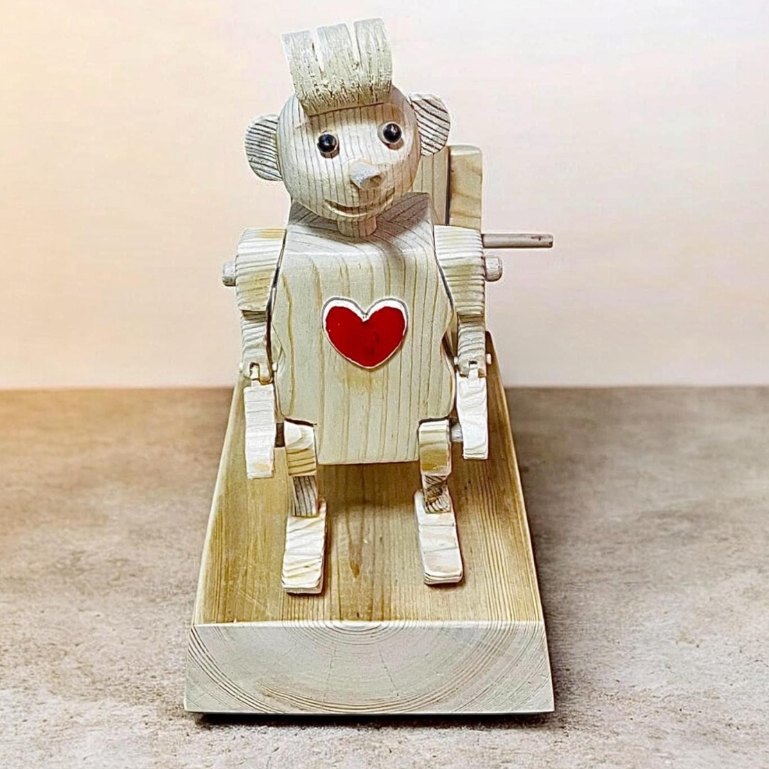 אוטומטה מעץ בעבודת יד -פינוקיו