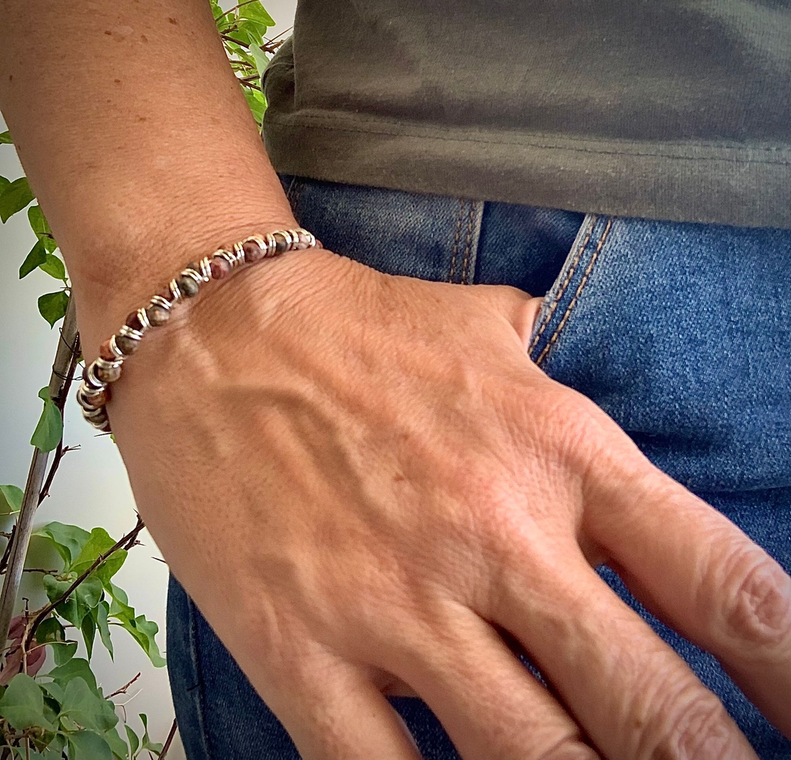 צמיד בעיצוב goddess bracelet בעבודת יד