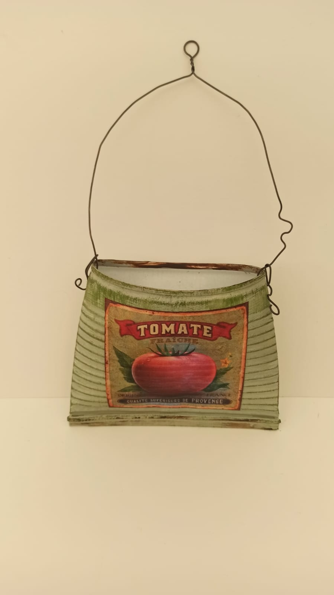 קופסאת פח מעוכה ממוחזרת עם ידית- TOMATO