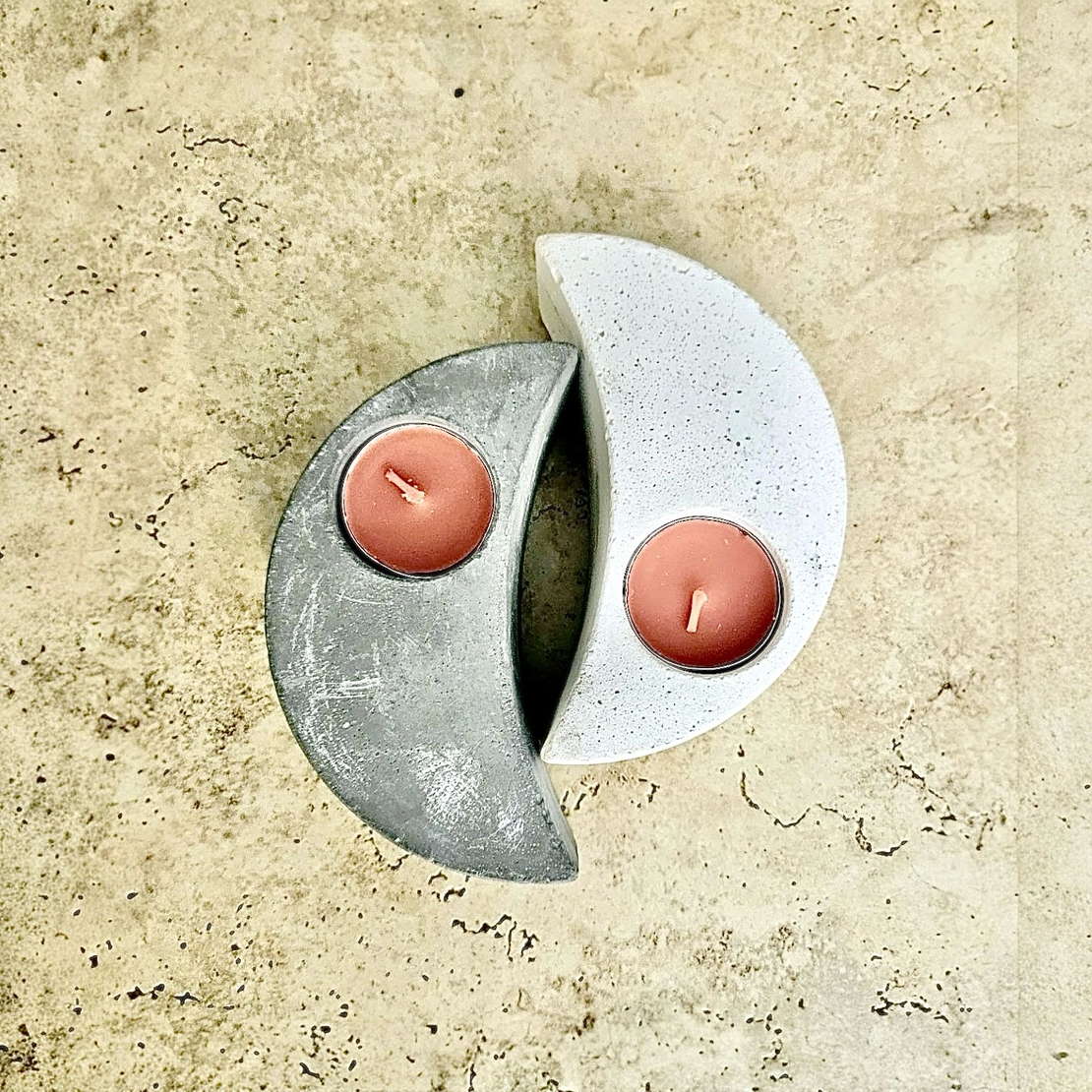 פמוטי חצי ירח מבטון