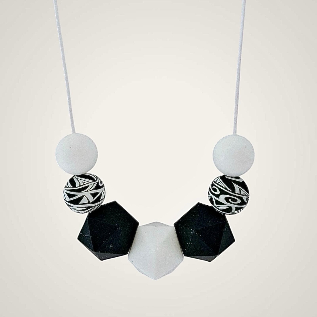 שרשרת הנקה אסתר