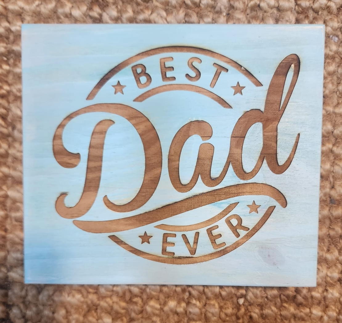 שלט השראה מעץ בעבודת יד - BEST DAD