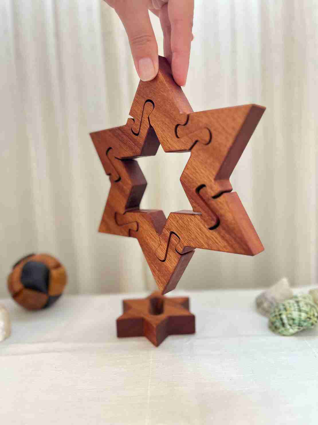 פאזל מגן דוד מעץ מהגוני