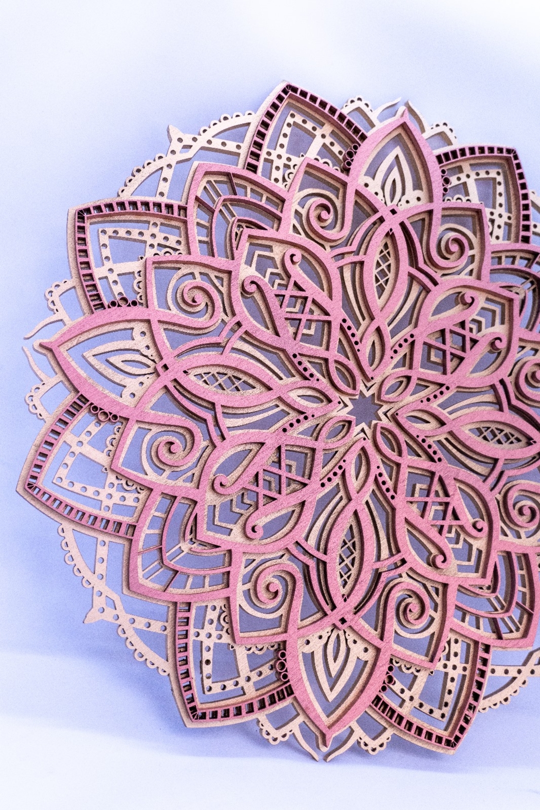 מנדלה Dance of the petals מעץ