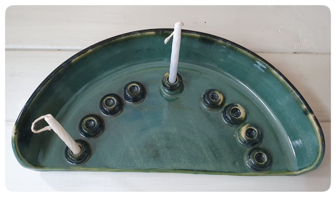 חנוכייה עבודת יד מקרמיקה צבע ירוק טורקיז
