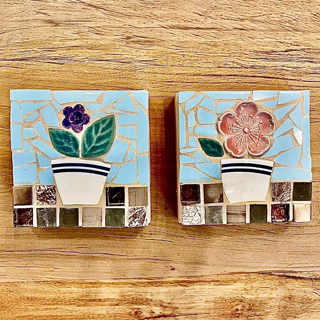 2 תמונות מיני פסיפס בעבודת יד- פרחים