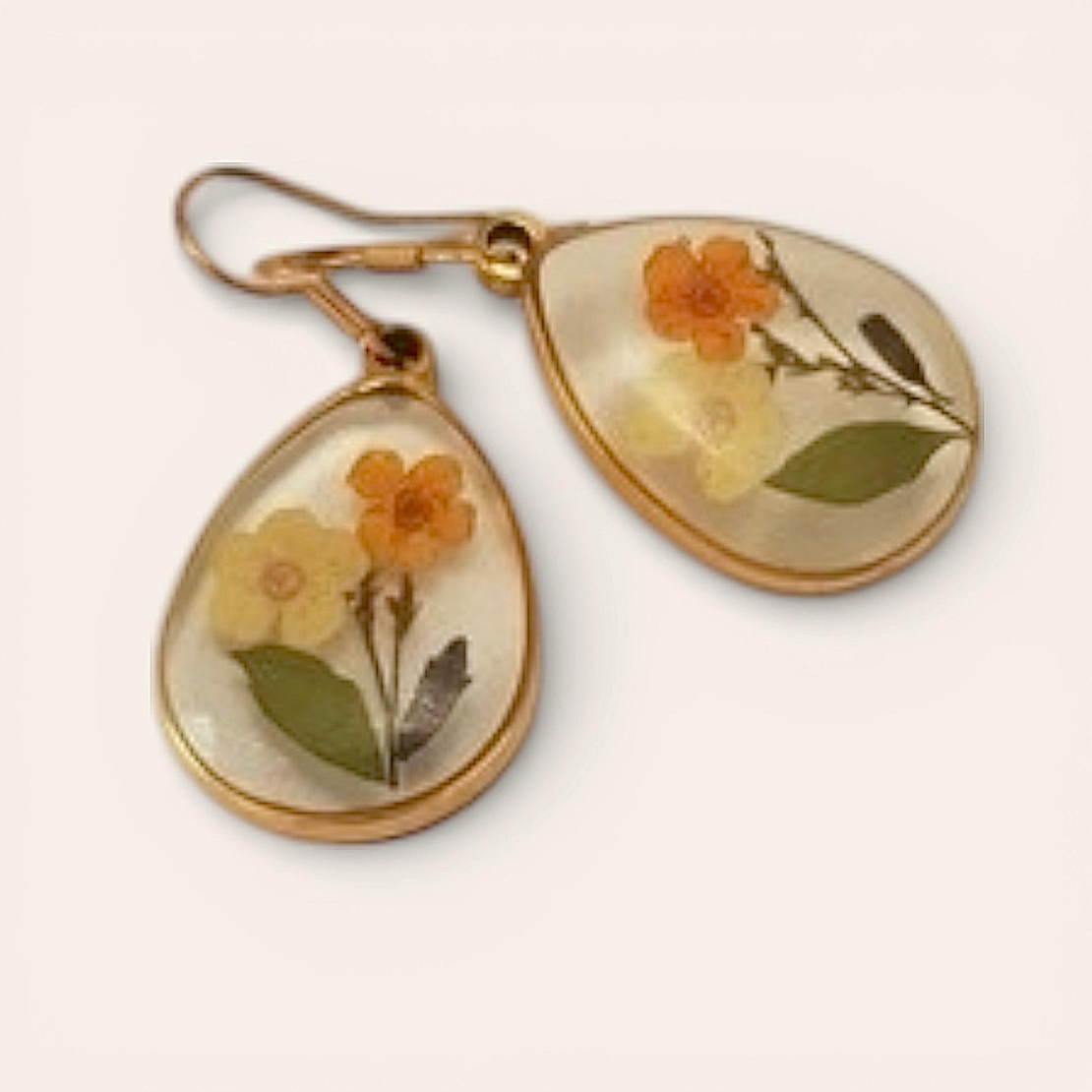 עגילי טיפה אפוקסי שקופים