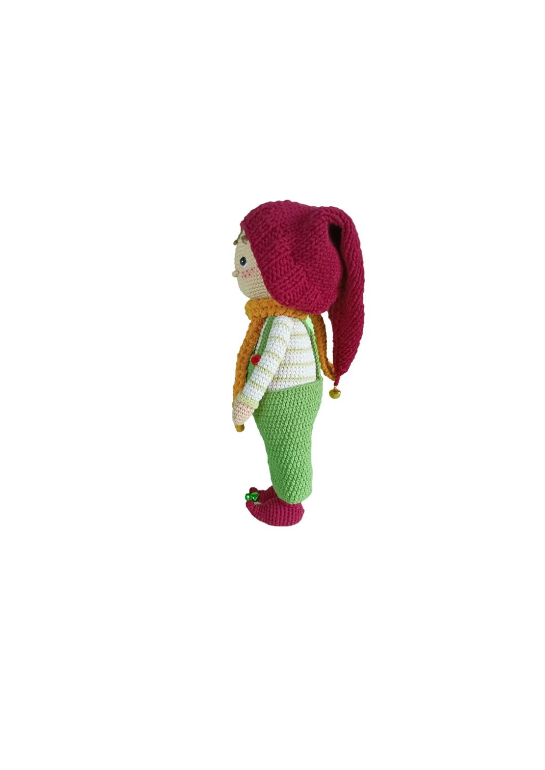 בובת פינוקיו סרוגה עם בגדים