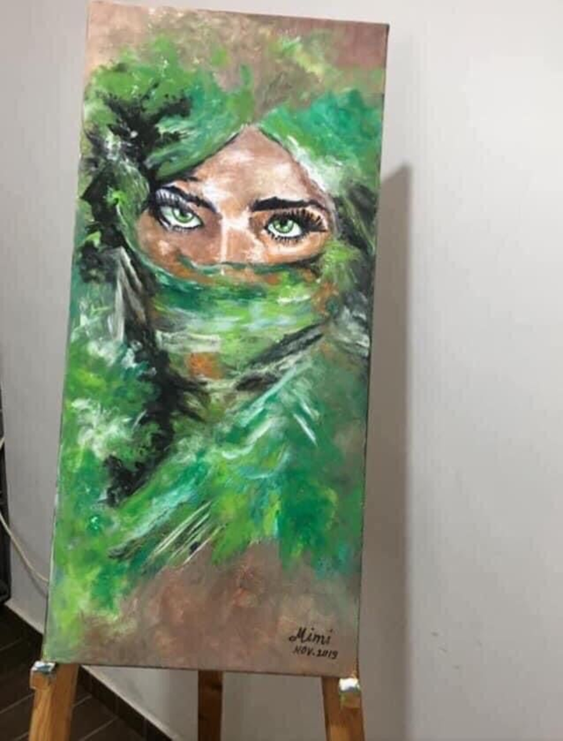 אישה מדובאי ­אקריליק על קנבס לא ממוסגר