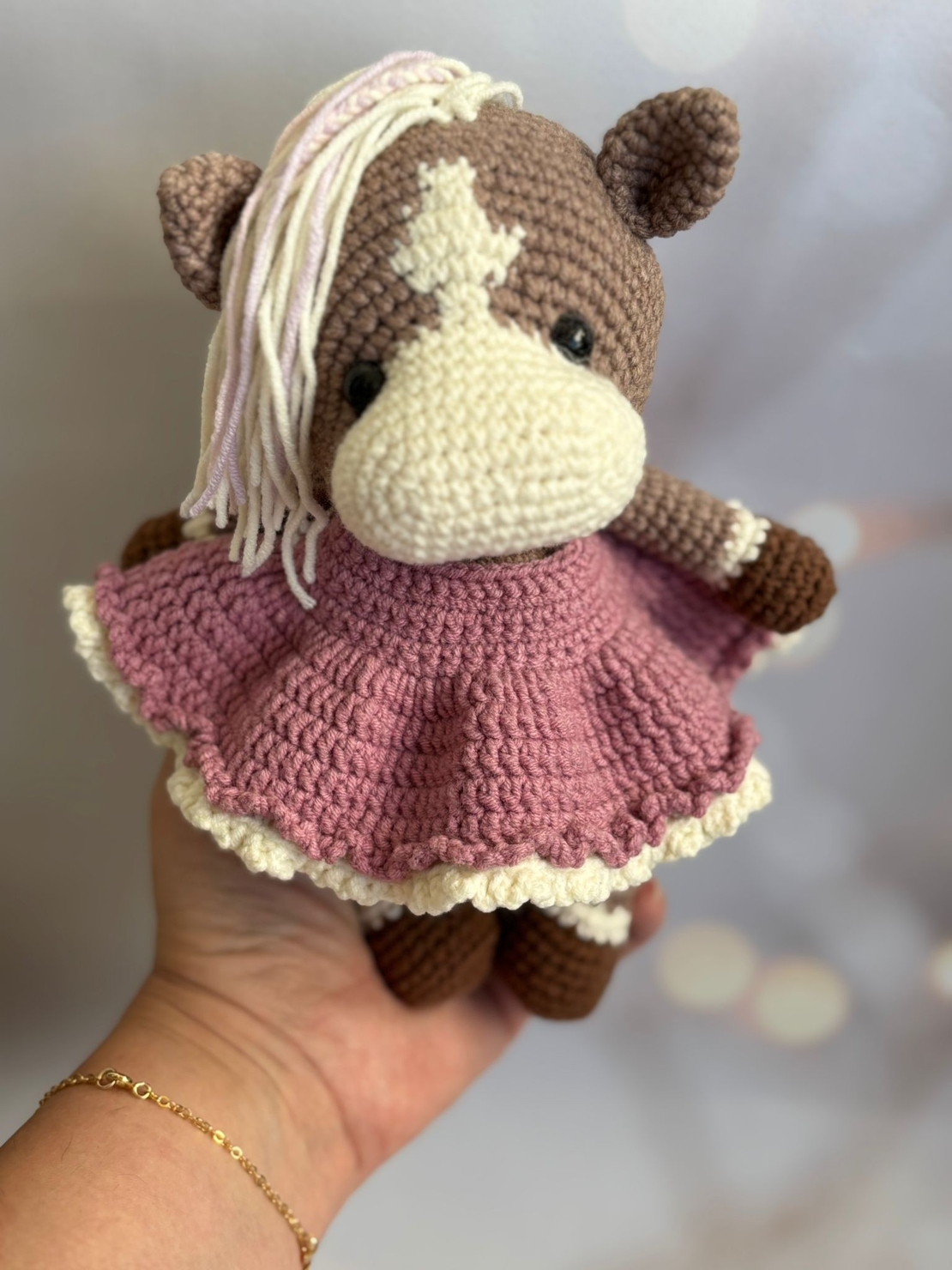 בובת סוס סרוגה בעבודת יד