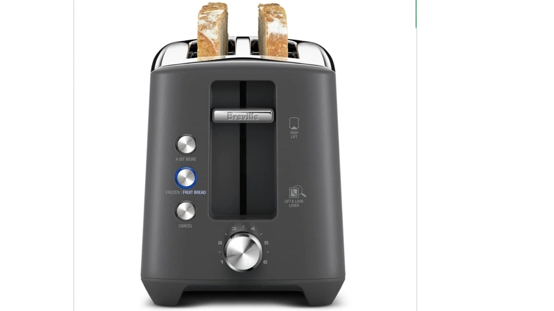 טוסטר קופץ Brevil BTA440BSS