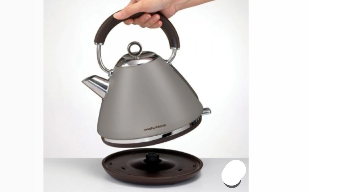 קומקום morphy richards דגם 100102
