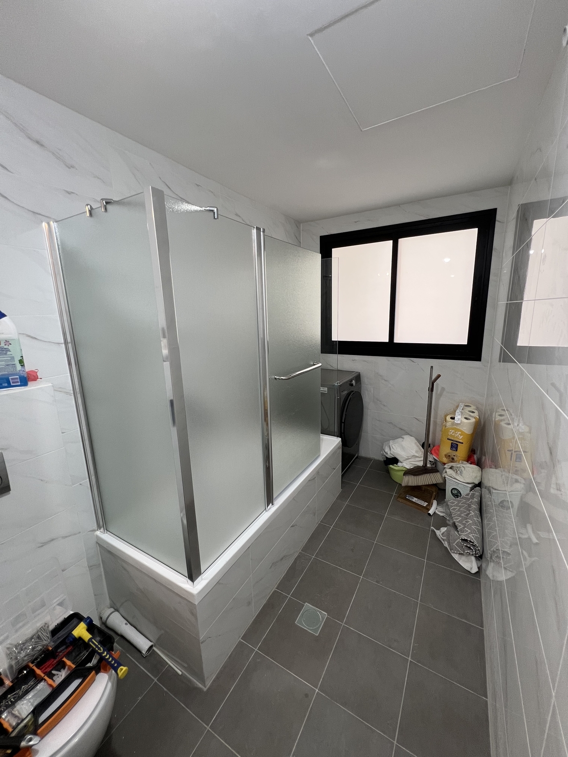 ויסטה ודופן - אמבטיון קבוע ודלת + דופן נוספת